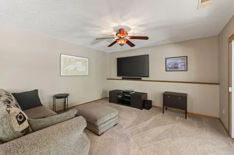 3286 York Alcove Woodbury MN 55125