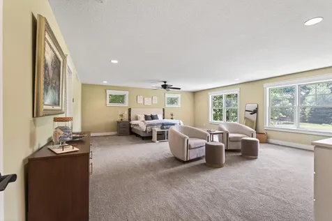 8955 Quinn Road Chanhassen MN 55317