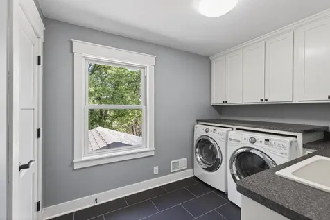8955 Quinn Road Chanhassen MN 55317