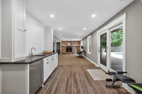8955 Quinn Road Chanhassen MN 55317