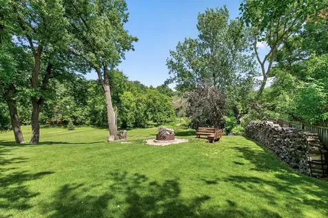 8955 Quinn Road Chanhassen MN 55317