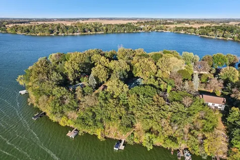 24560 Cedar Point Road New Prague MN 56071