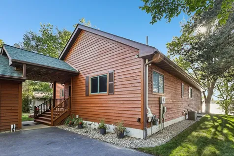 24560 Cedar Point Road New Prague MN 56071