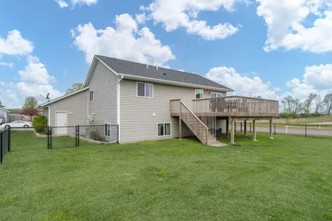 2080 Pratt Circle Saint Peter MN 56082