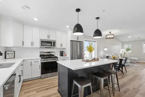 6986 Lancaster Way NE Albertville MN 55301