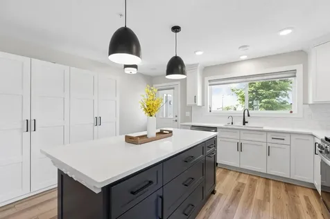 6986 Lancaster Way NE Albertville MN 55301