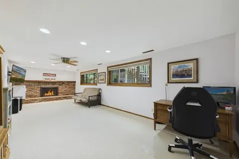 3301 Knob Lane NW Rochester MN 55901