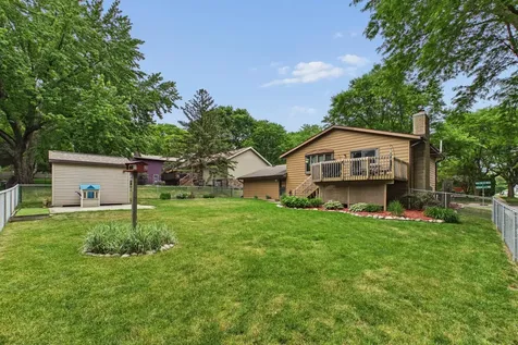 3301 Knob Lane NW Rochester MN 55901