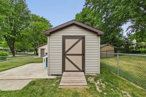 3301 Knob Lane NW Rochester MN 55901