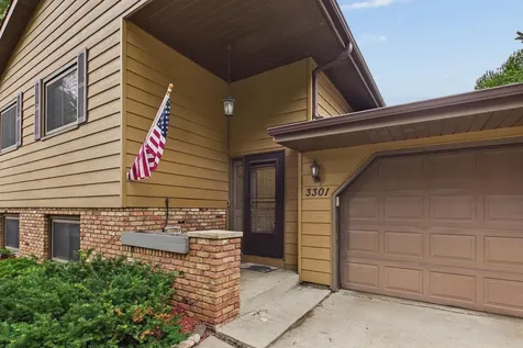 3301 Knob Lane NW Rochester MN 55901