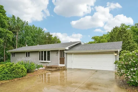 5489 270th Street Wyoming MN 55092