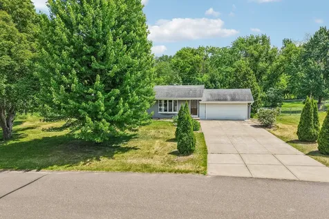 5489 270th Street Wyoming MN 55092