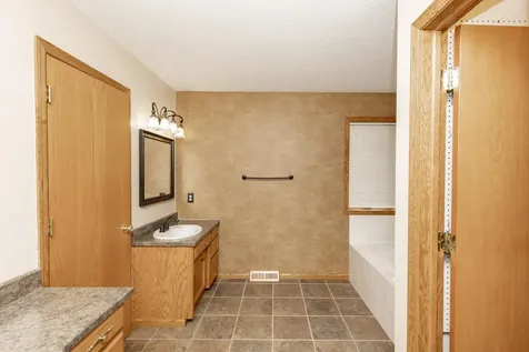 3608 21st Street S Fargo ND 58104