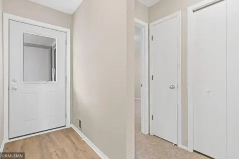 1421 Granada Trail N Oakdale MN 55128