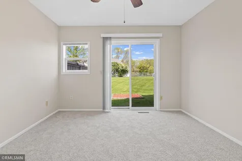 1421 Granada Trail N Oakdale MN 55128