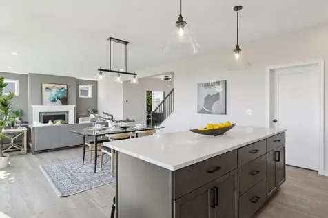 10115 Blackmoor Road Woodbury MN 55129