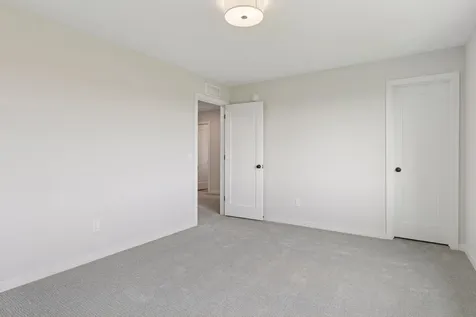 10115 Blackmoor Road Woodbury MN 55129
