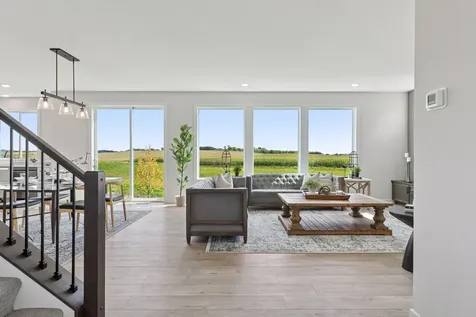 10115 Blackmoor Road Woodbury MN 55129