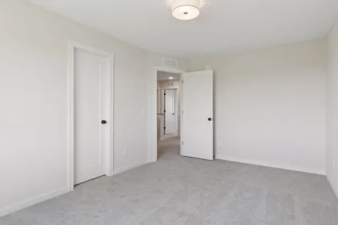 10115 Blackmoor Road Woodbury MN 55129