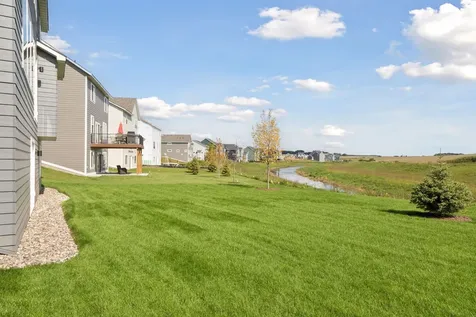 10115 Blackmoor Road Woodbury MN 55129