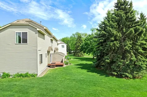 9804 Hamlet Lane S Cottage Grove MN 55016