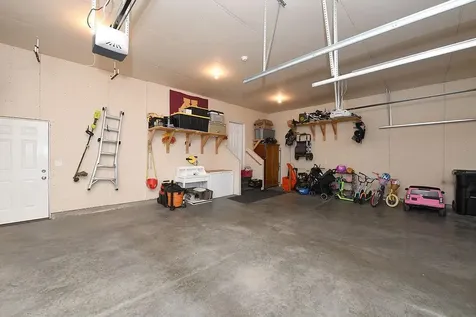 6620 57th Avenue S Fargo ND 58104