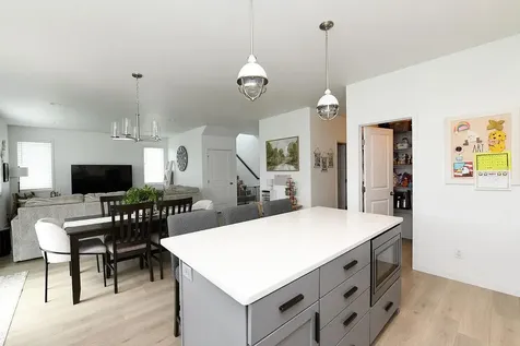 6620 57th Avenue S Fargo ND 58104