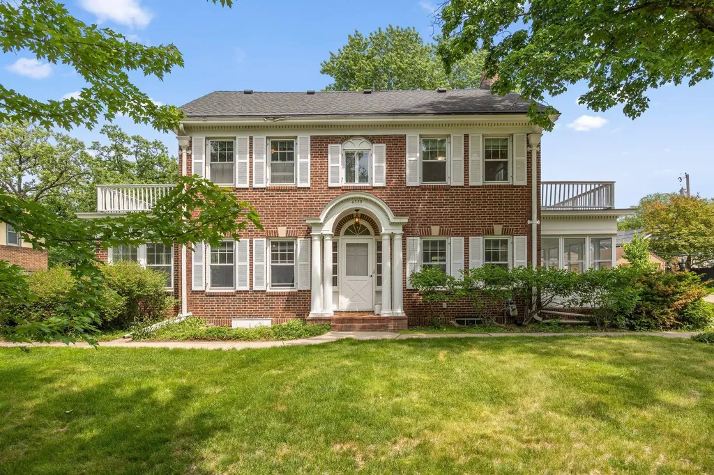 4325 Wooddale Avenue S Saint Louis Park MN 55424
