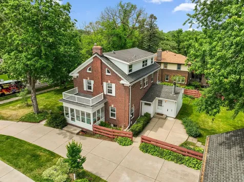 4325 Wooddale Avenue S Saint Louis Park MN 55424
