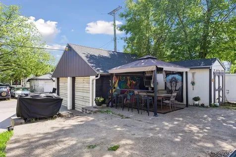 1804 7th Street E Saint Paul MN 55119