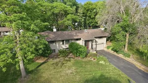 12913 Eagle Ridge Drive Burnsville MN 55337