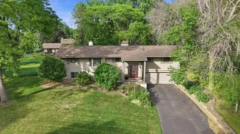 12913 Eagle Ridge Drive Burnsville MN 55337