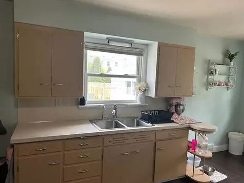 222 N Whitney Street Marshall MN 56258
