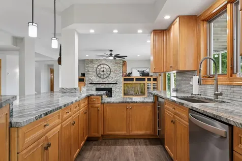 1065 Bayside Lane Minnetrista MN 55364