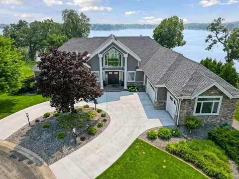 1065 Bayside Lane Minnetrista MN 55364