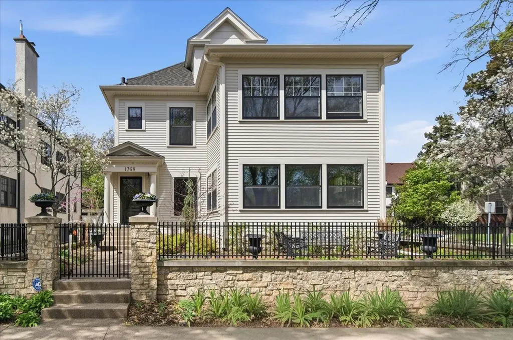 1768 Fremont Avenue S Minneapolis MN 55403