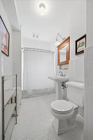 1768 Fremont Avenue S Minneapolis MN 55403