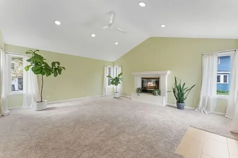 10 Western Terrace Golden Valley MN 55426