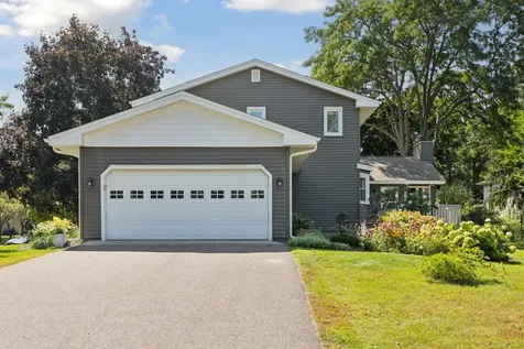 10 Western Terrace Golden Valley MN 55426