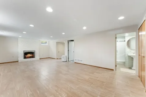 10 Western Terrace Golden Valley MN 55426