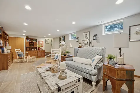10 Western Terrace Golden Valley MN 55426