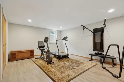 10 Western Terrace Golden Valley MN 55426