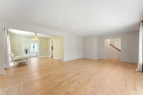 10 Western Terrace Golden Valley MN 55426