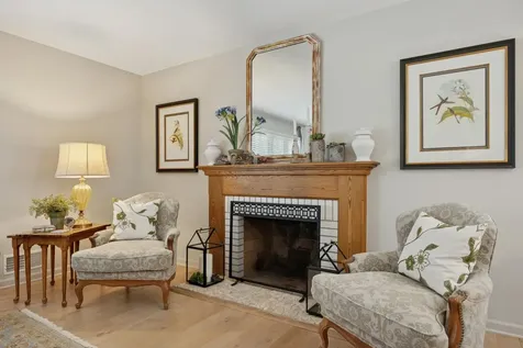 10 Western Terrace Golden Valley MN 55426