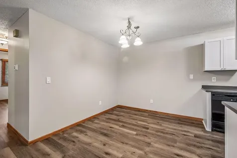 1070 Butte Court Chanhassen MN 55317