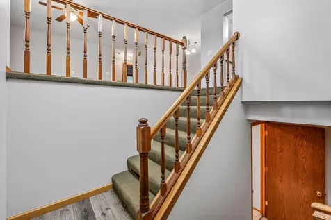 1070 Butte Court Chanhassen MN 55317