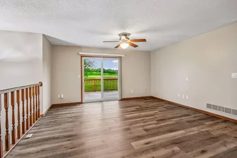 1070 Butte Court Chanhassen MN 55317
