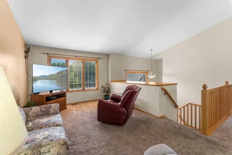 28359 Lakeside Way Lindstrom MN 55045