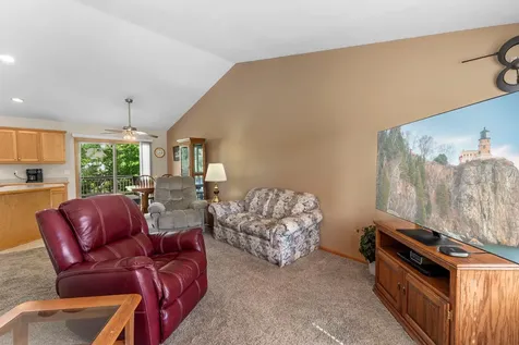 28359 Lakeside Way Lindstrom MN 55045