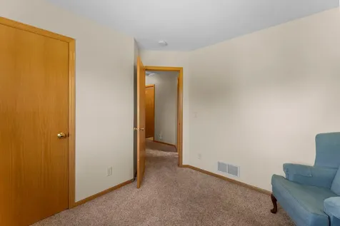 28359 Lakeside Way Lindstrom MN 55045